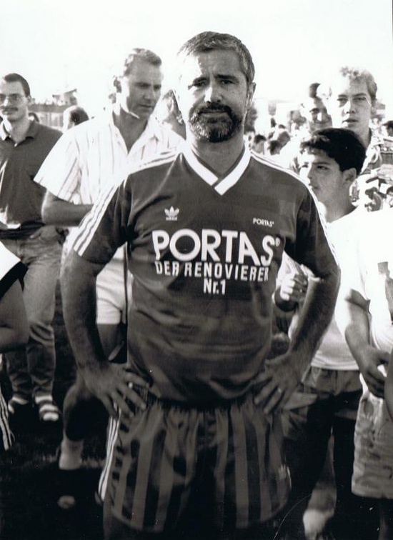 Fussball Hit 18.08.1989 Gerd Mueller in Pose